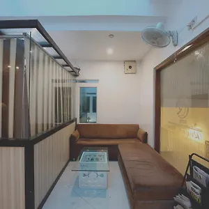 Oyo Royal Brooks 3* Chandigarh